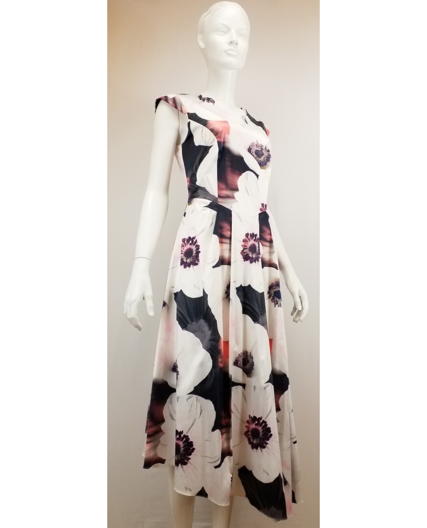 Asymmetrical hemline Mauve & Pewter floral dress Asymmetrical hemline Mauve & Pewter floral dress